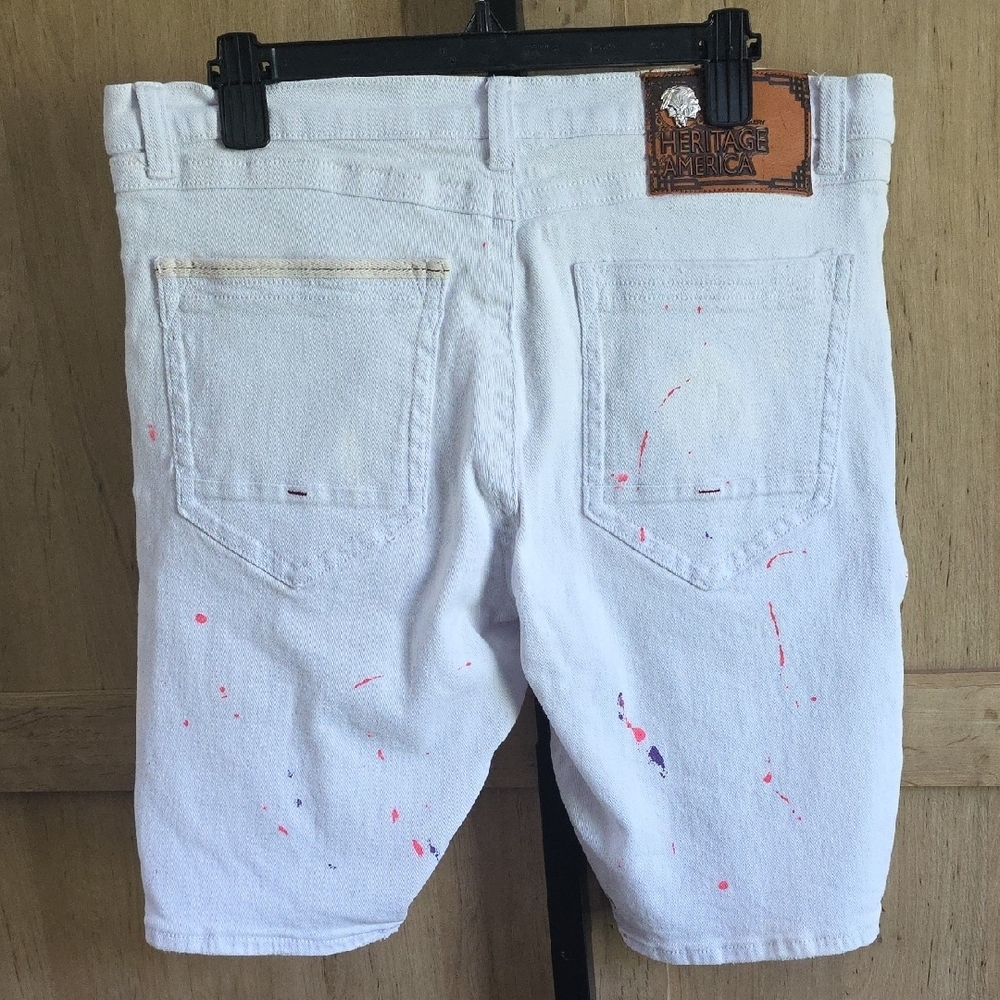 (J41) Men's White Distressed Jean Shorts with Paint Splatter Sz 36 - Picture 5 of 8